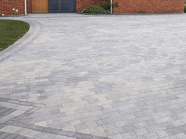 Paveright Drives and Patios - Sample of work